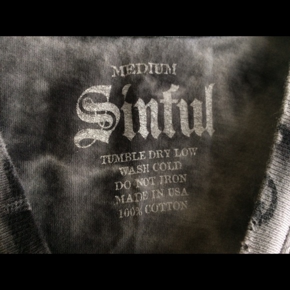 ❌ [SOLD on eBay] Sinful/Affliction Women’s shirt - Picture 4 of 4